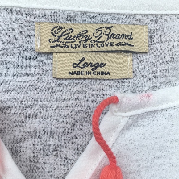 cute Lucky Brand top - Picture 3 of 4
